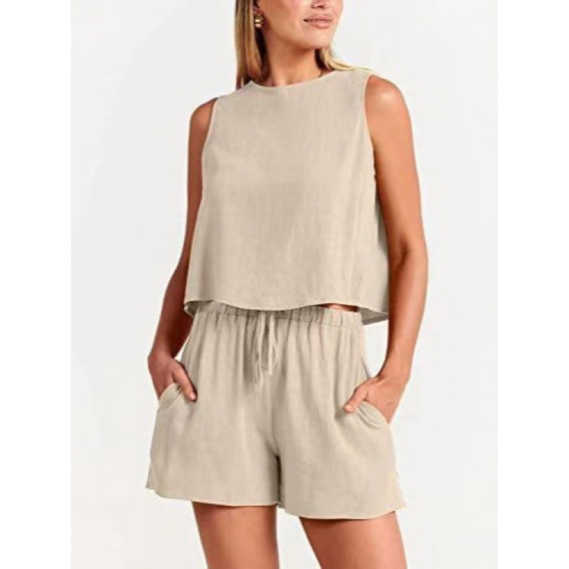 Women's casual two-piece set with light top and shorts, size