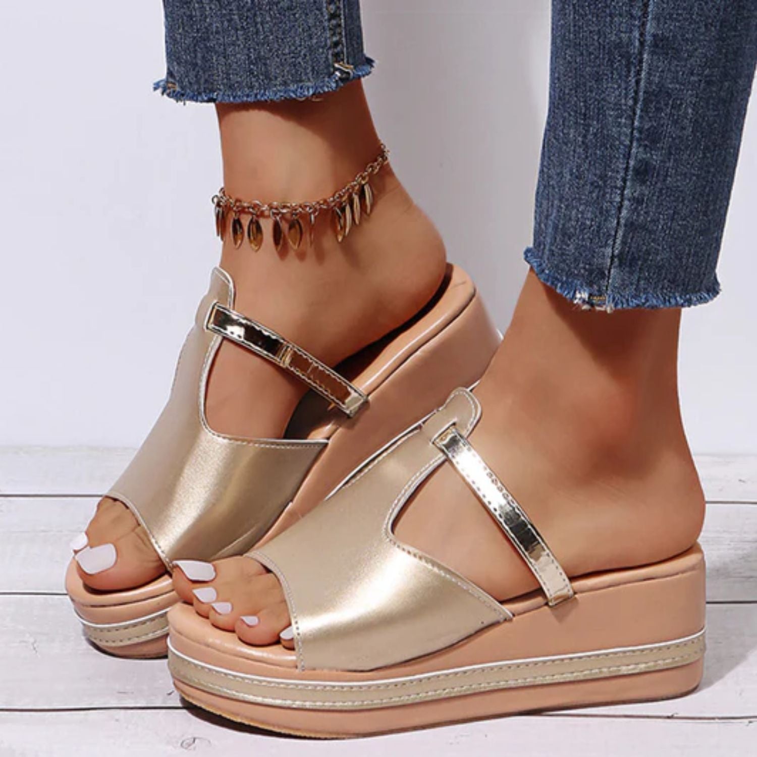 GR - Slip-on sandals with open toe | Stylish wedge sandals, comfortable women's sandals