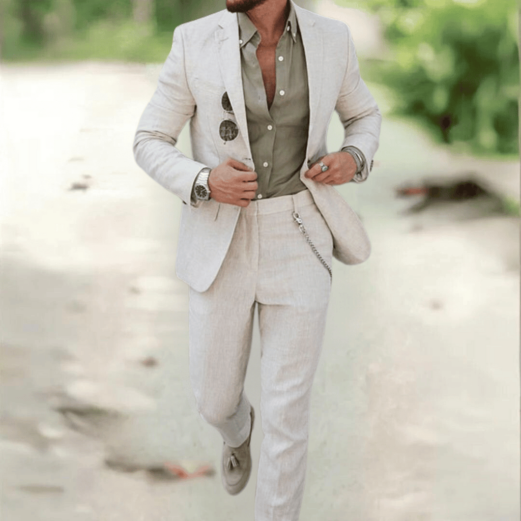 GR | Elegant and luxurious suit