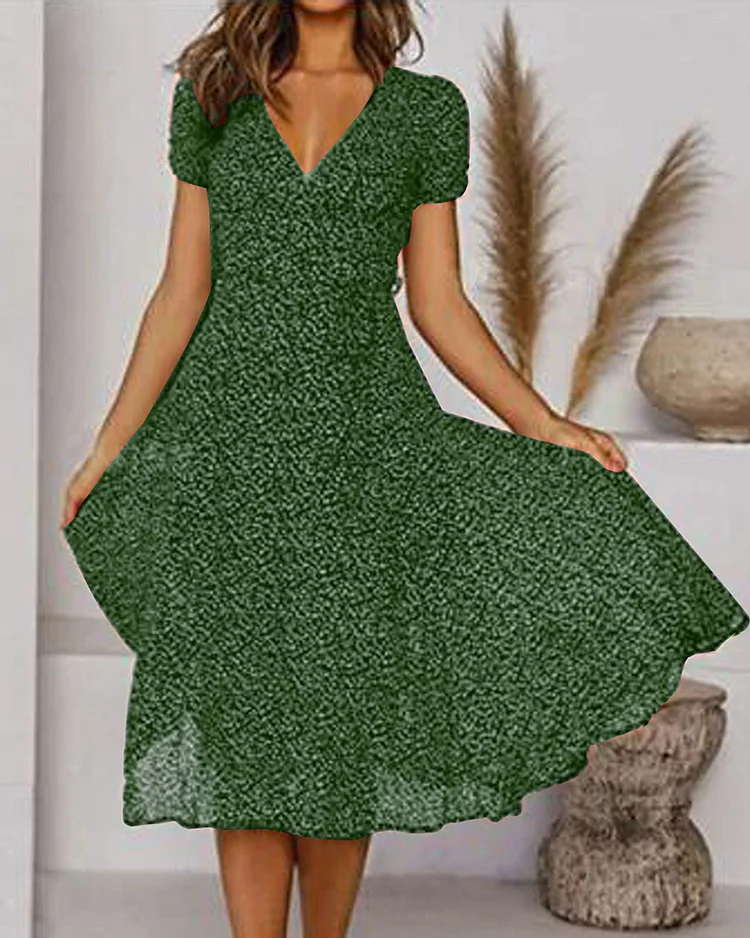 GR | Short-sleeved, patterned chiffon dress with V-neck