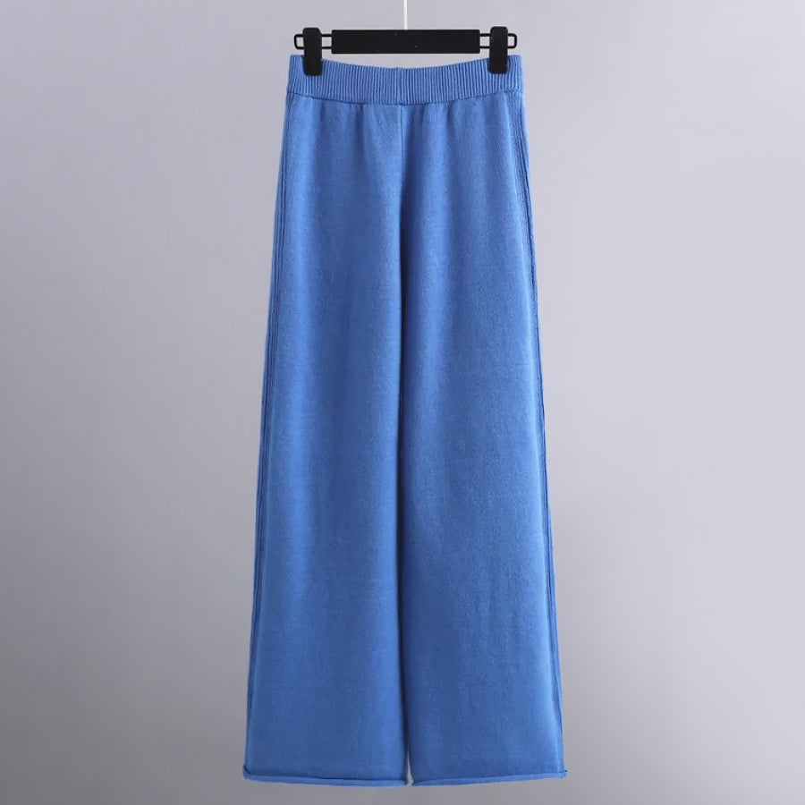 GR | Modern, elegant knit two-piece set