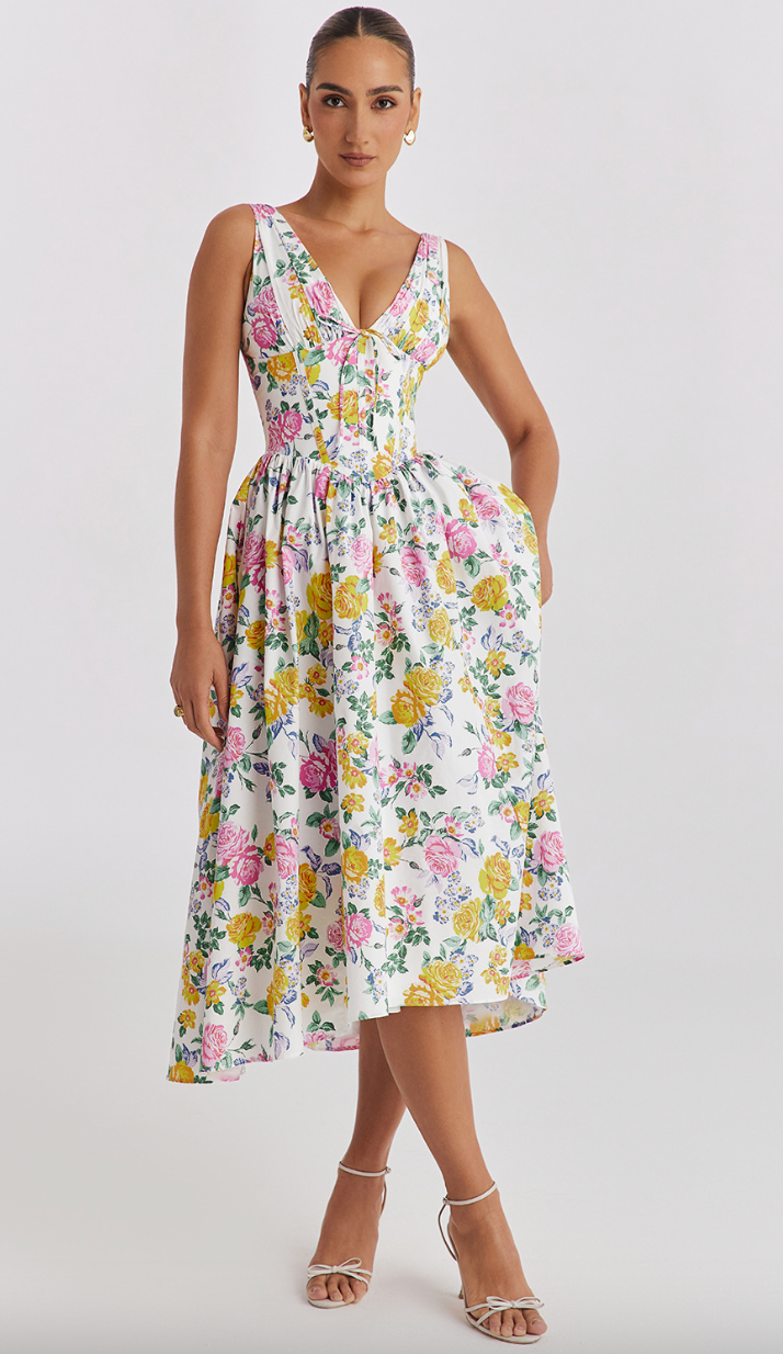 GR | Evening dress with a classic silhouette for women 