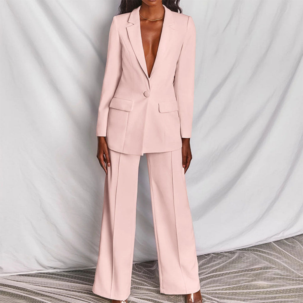 GR | Elegant blazer and trouser ensemble