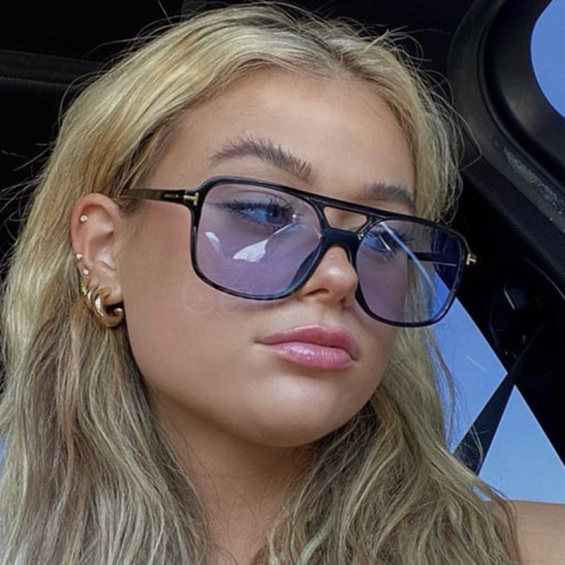 GR | Fashionable sunglasses with UV protection