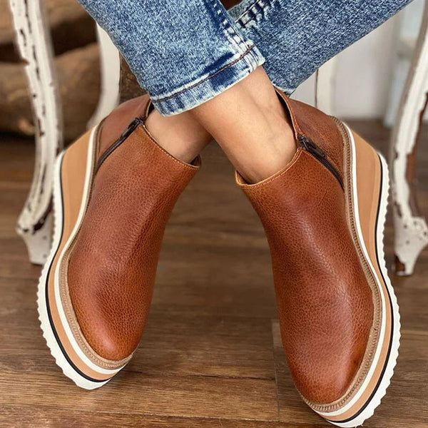 GR | Stylish ankle boots