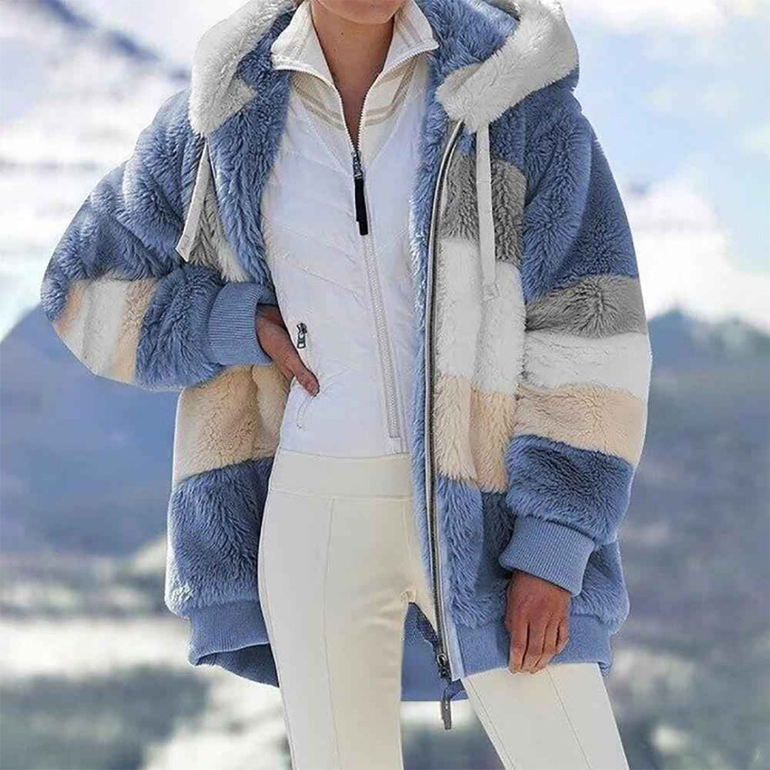 GR | Warm oversized women's jacket with hood, long sleeves, for cold days
