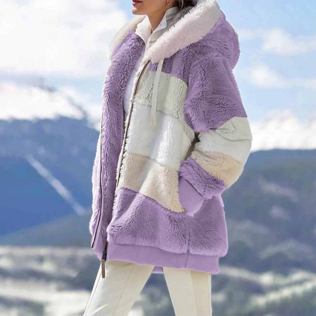 GR | Warm oversized women's jacket with hood, long sleeves, for cold days