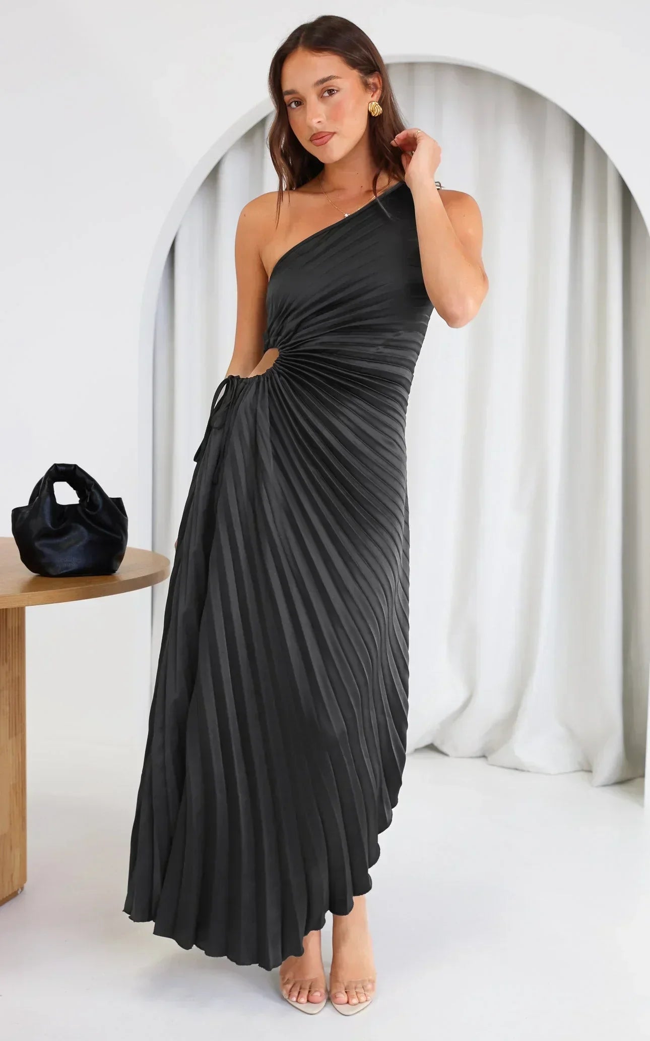 GR | One Shoulder Plissee Midi Kleid