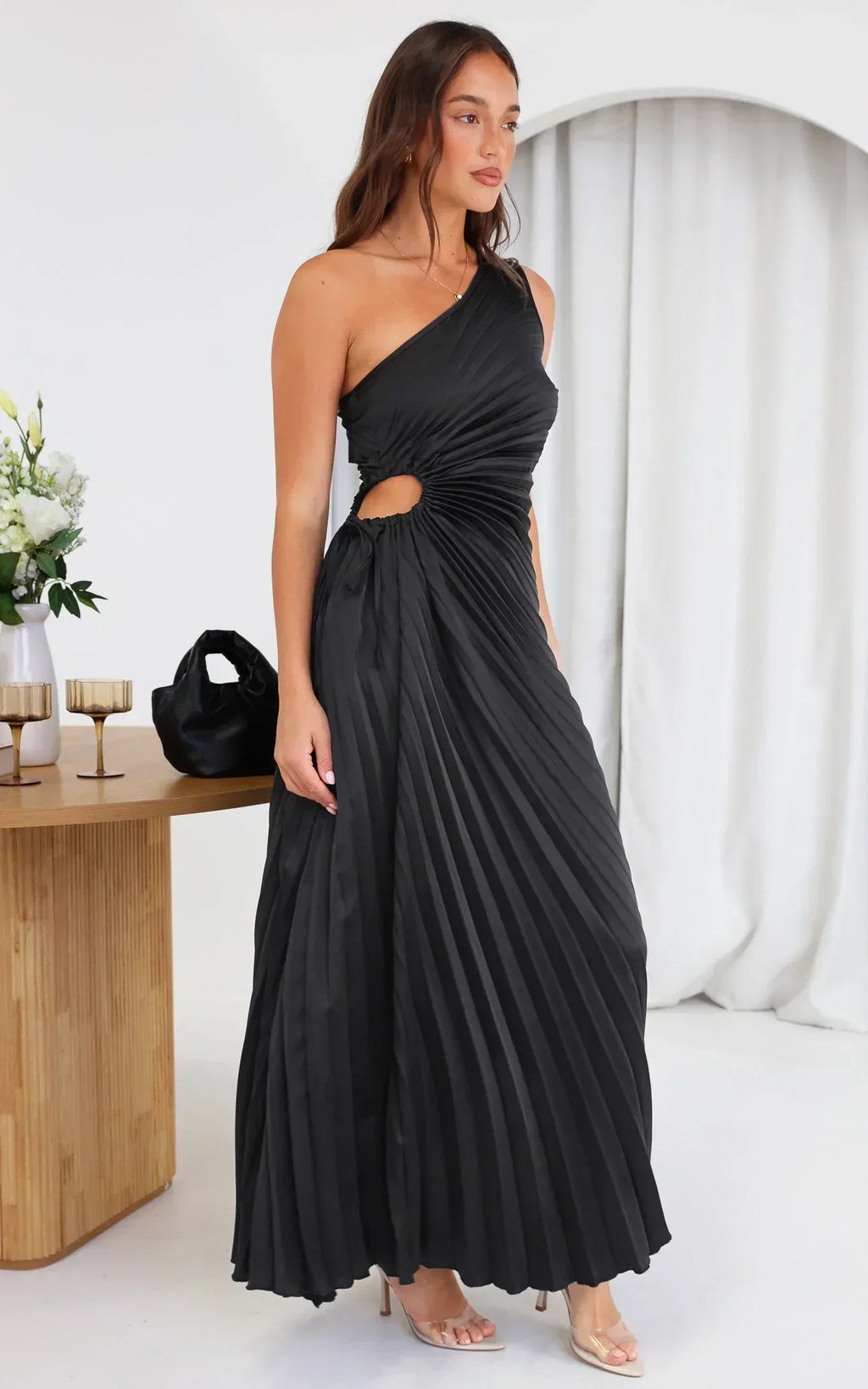 GR | One Shoulder Plissee Midi Kleid