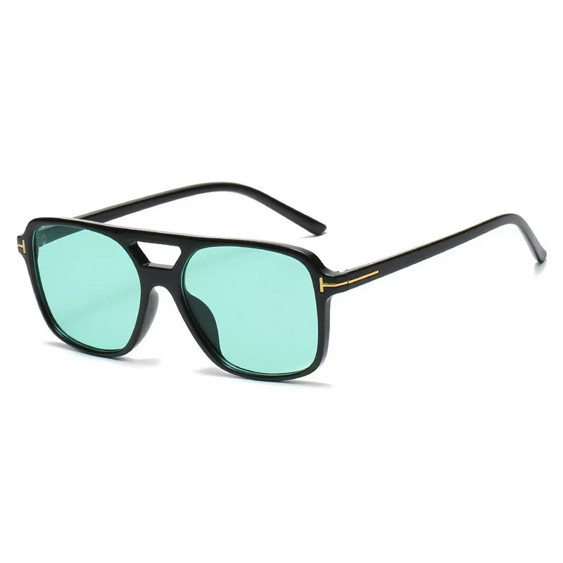 GR | Fashionable sunglasses with UV protection