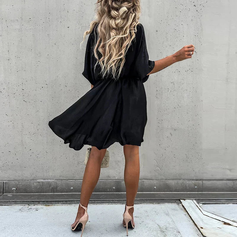 GR | Graceful dress with delicate pleats
