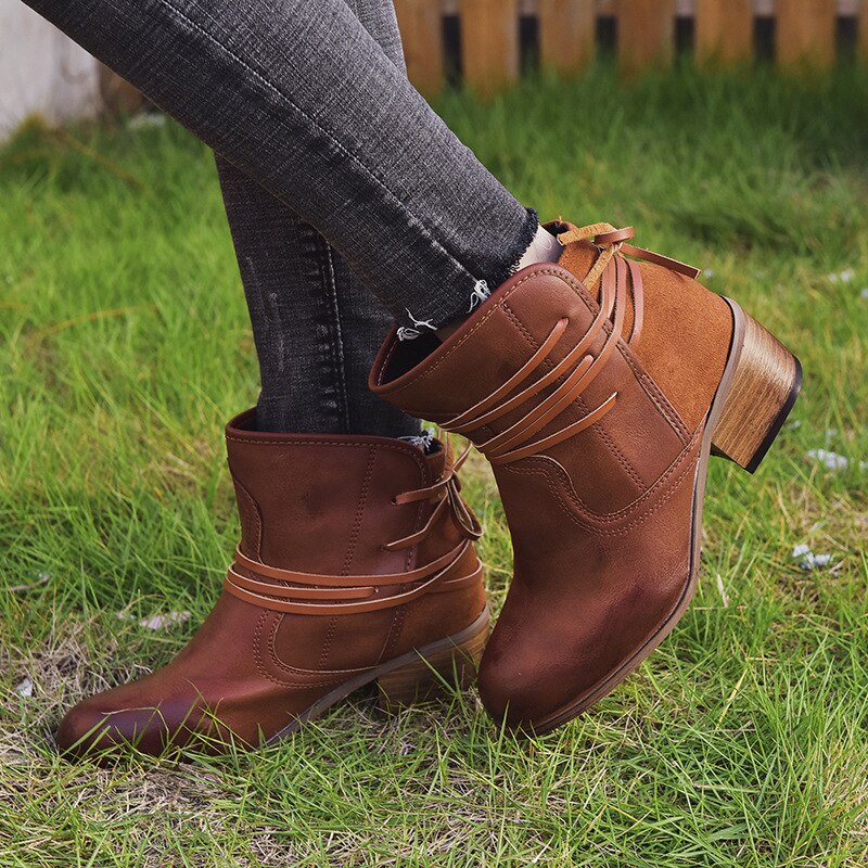 Women's Vintage Lace-Up Boots