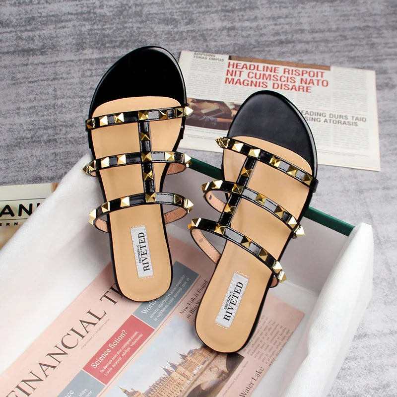 GR | Summer Women's Sandals, Casual Slippers, Flat Shoes, Simple Style, Fashionable Studded Design, Walking and Shopping, Plus Sizes
