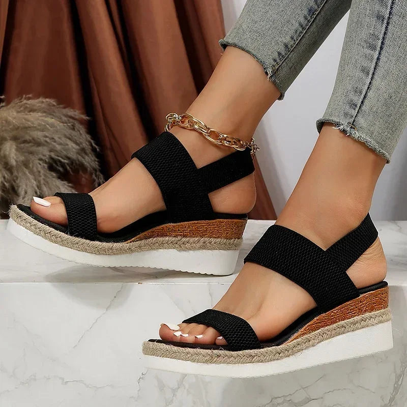 GR | Comfortable knitted wedge sandals for women