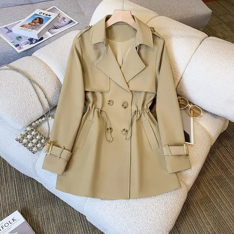 GR | Elegant, mid-length trench coat for women