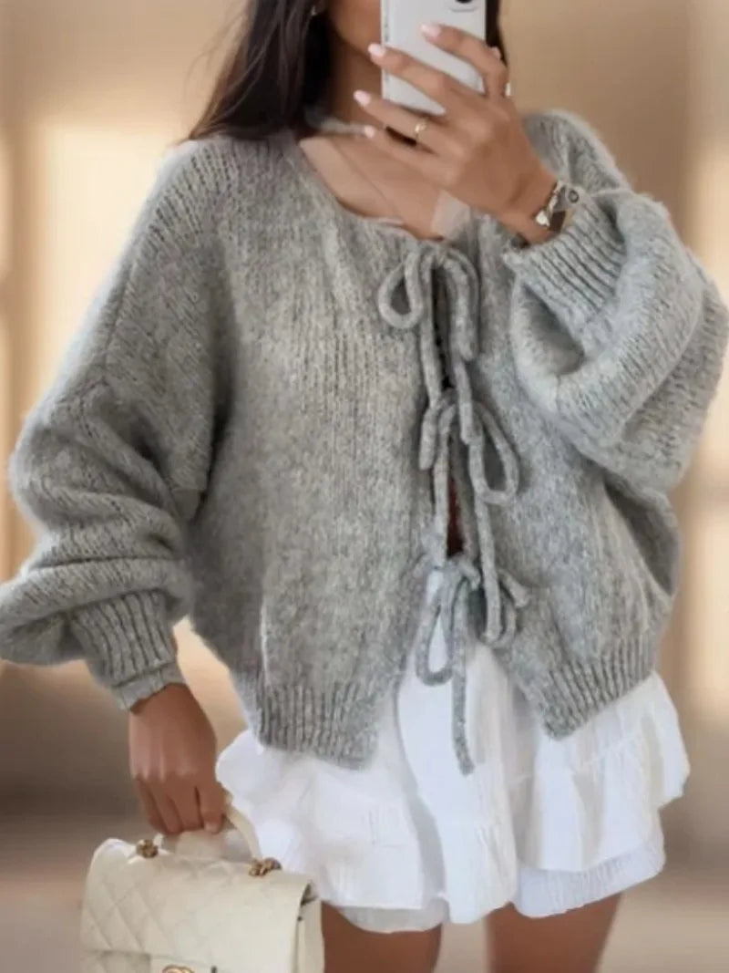 GR | Women's knitted cardigan with bow closure