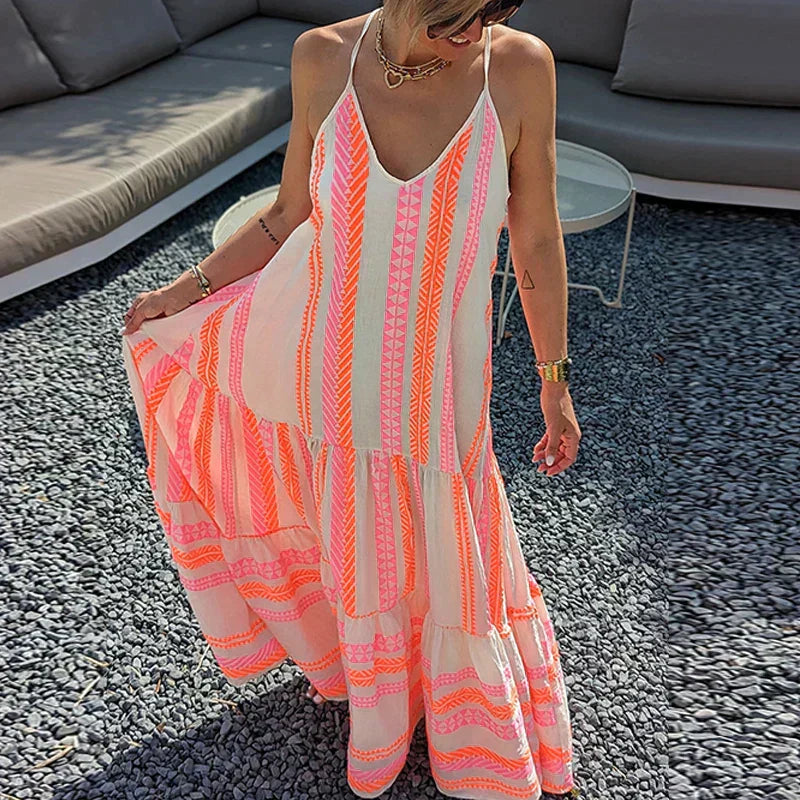 GR | Elegant dress, sleeveless, with ruffle and casual print
