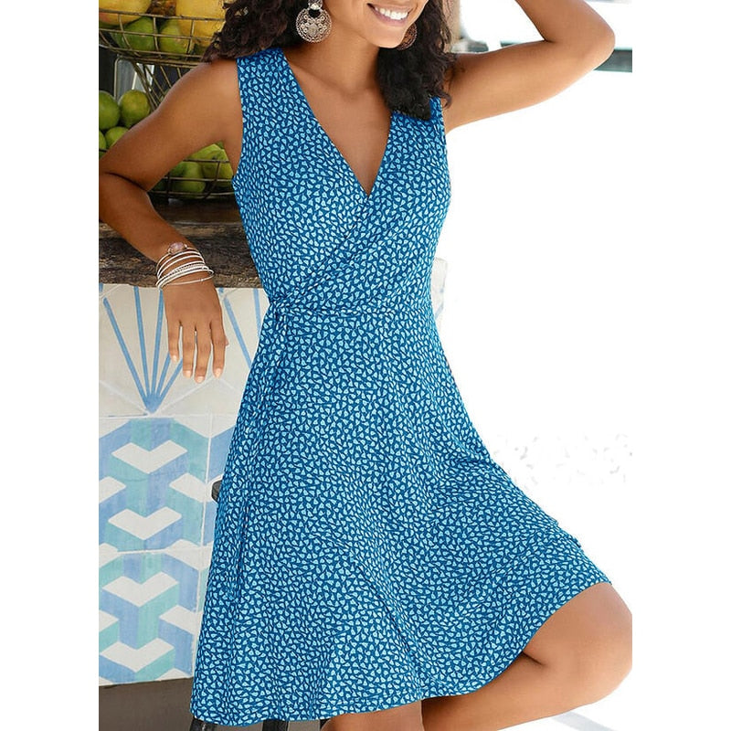 The modern polka dot casual dress for summer 2023