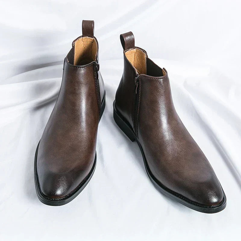 GR | Leather boots with zipper 