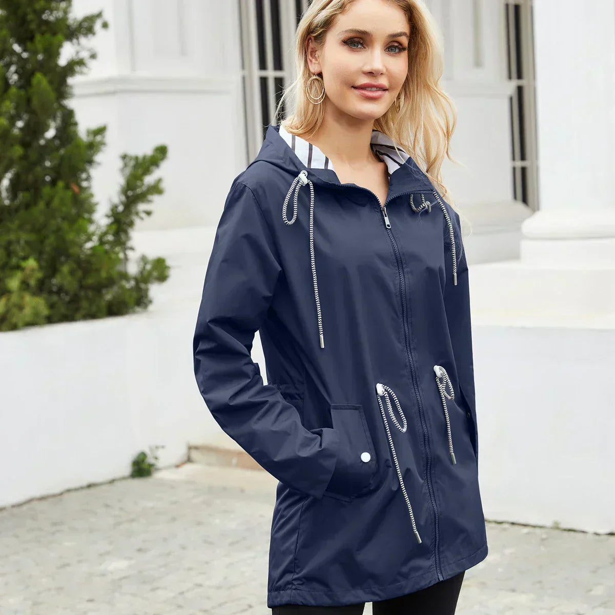 GR | Rain jacket with hood