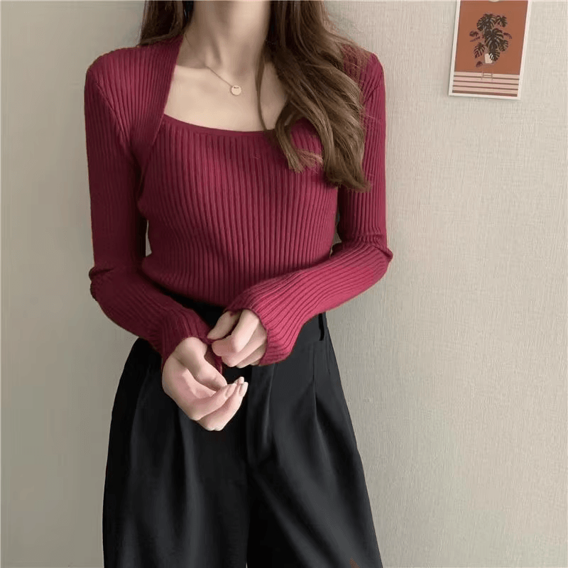 GR | Soft, warm knit sweater with square collar