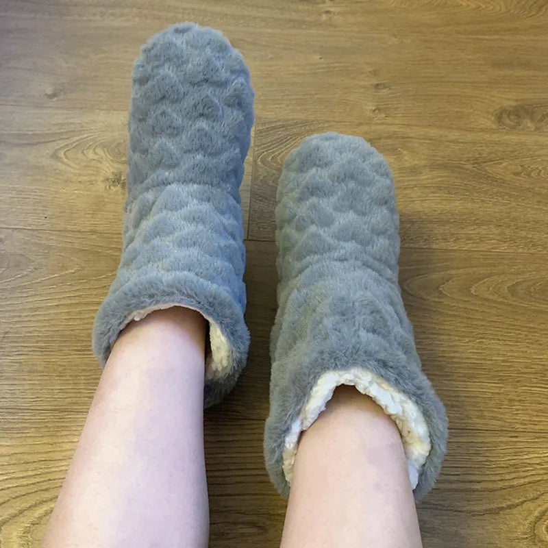 GR | Plush slippers - cozy fleece slippers