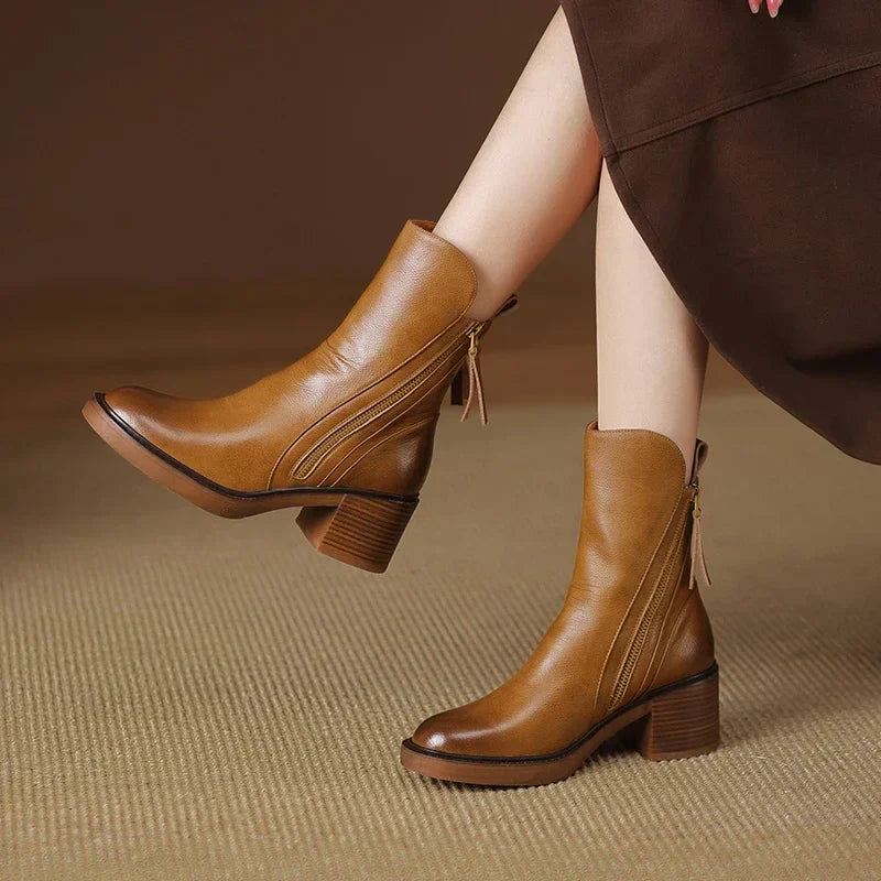 GR | Leather ankle boots