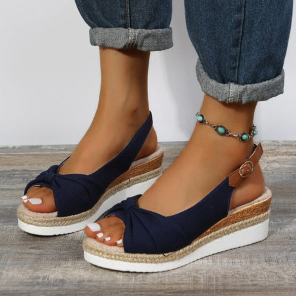 GR | Walk on clouds with these orthopedic sandals