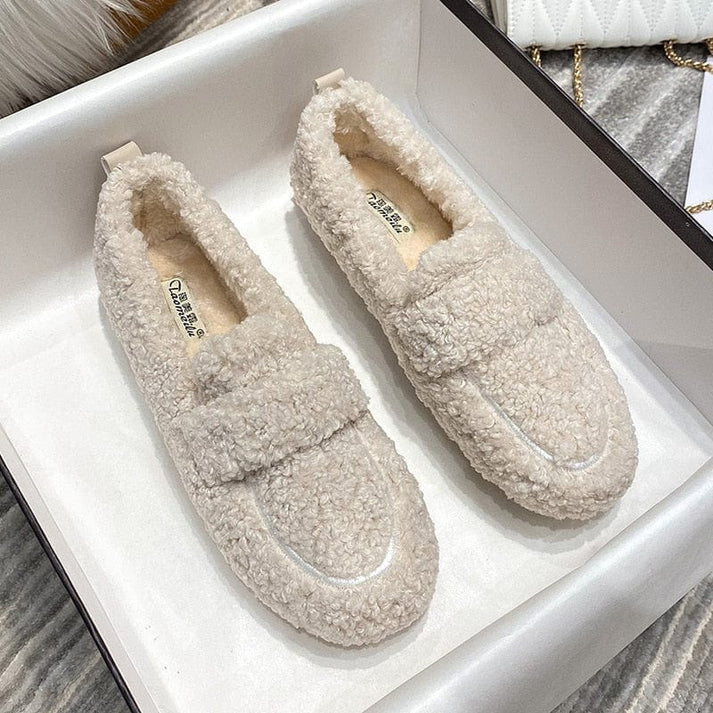GR | Ultra-fluffy moccasins – Cozy comfort for home