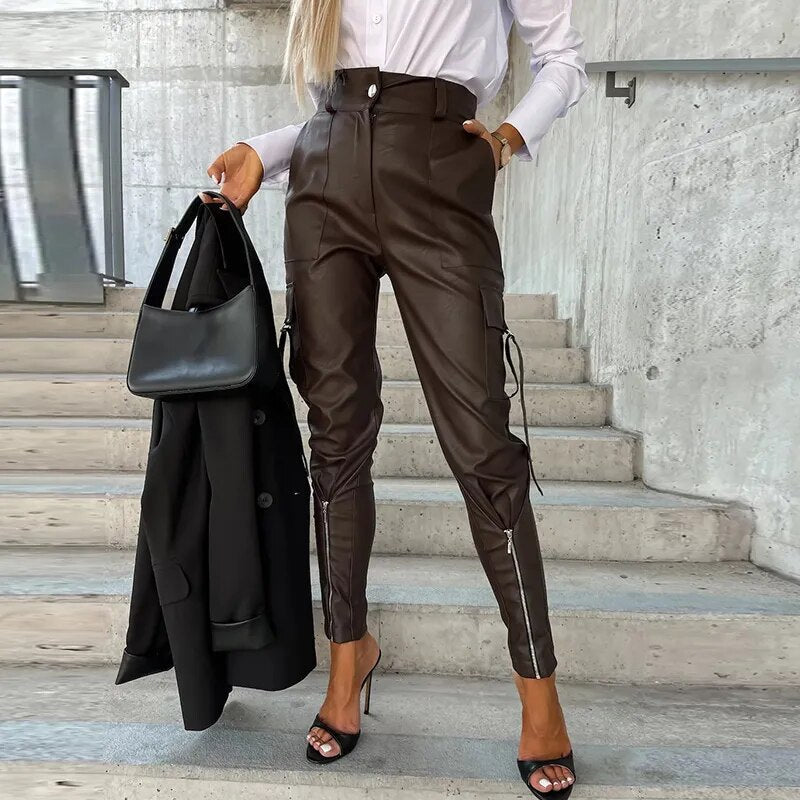 GR | Moderne vegane Lederhose mit