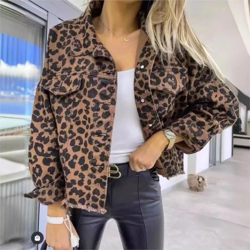 GR | Comfortable, chic leopard-print jacket