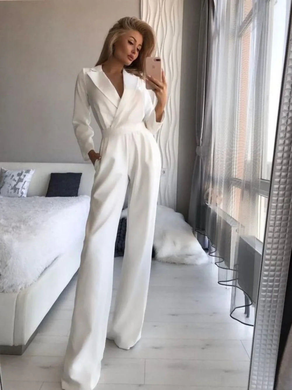 GR | Fashionable long jumpsuit with collar and wide leg for a stylish and modern look