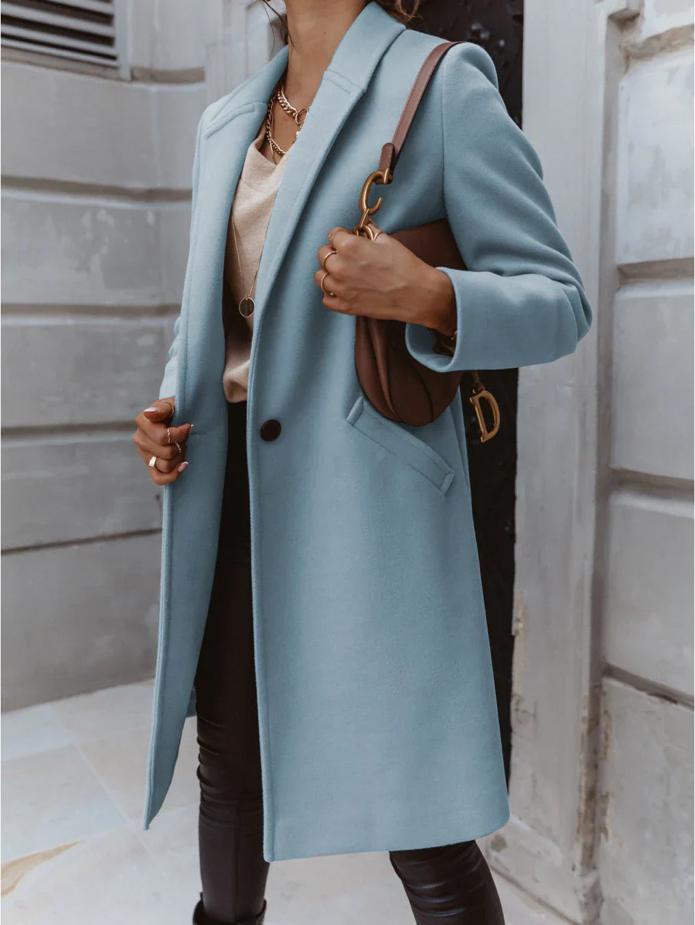GR Long coat with lapel and button