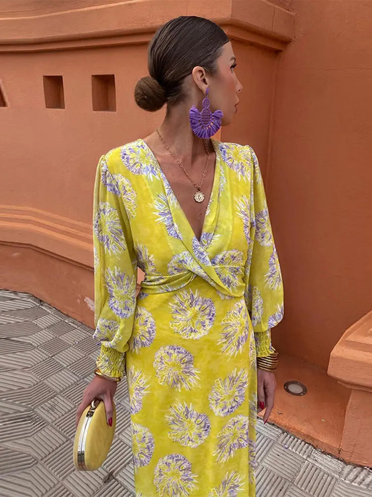 GR | with floral pattern and V-neck