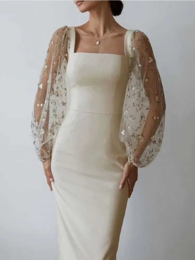 GR | Evening and party dress with square neckline and long sleeves 