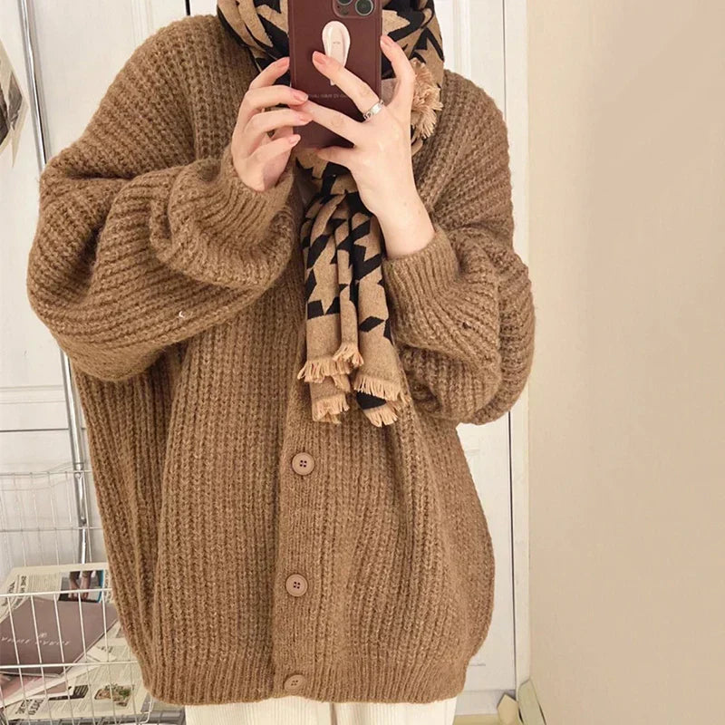 Women's plus-size cardigan