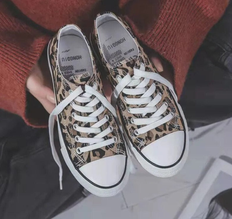 GR | Panther Stylish Orthopedic Sneakers