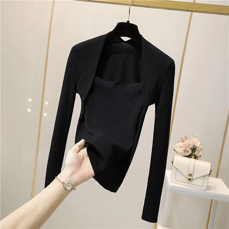 GR | Soft, warm knit sweater with square collar