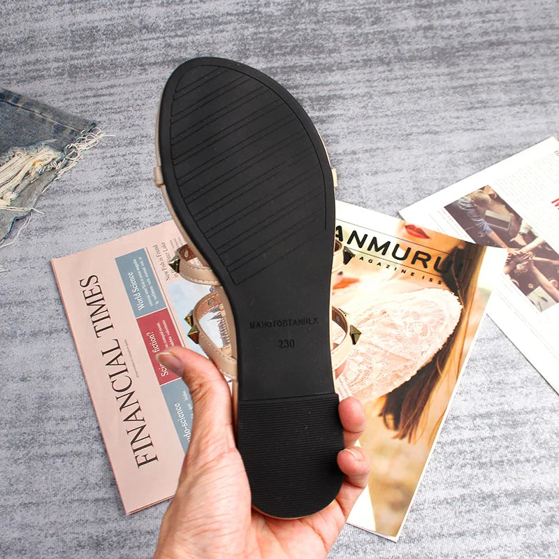 GR | Summer Women's Sandals, Casual Slippers, Flat Shoes, Simple Style, Fashionable Studded Design, Walking and Shopping, Plus Sizes