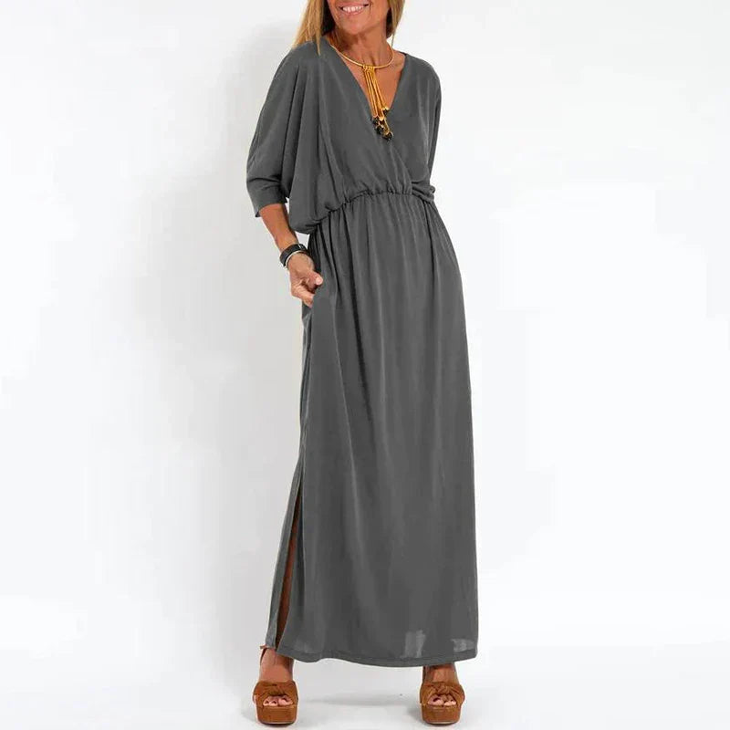 Long vintage dress with a side slit at the high waist