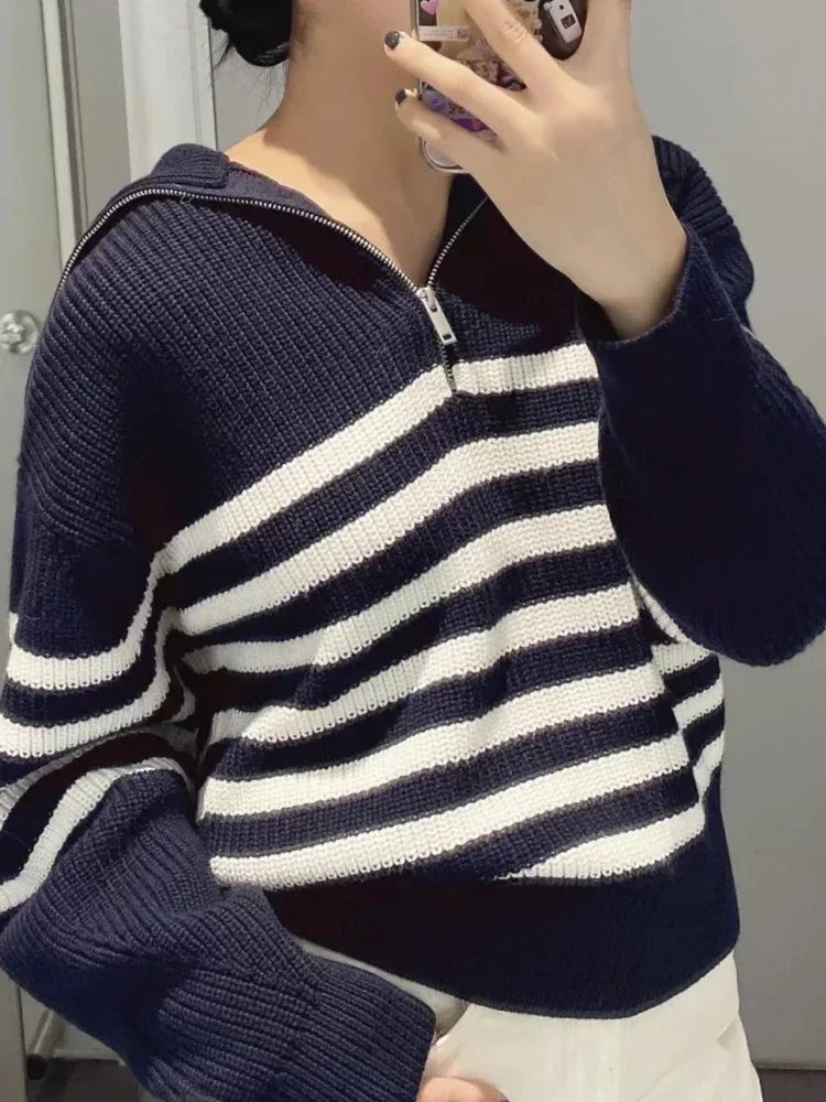 Wide turtleneck women's sweater with striped lapel