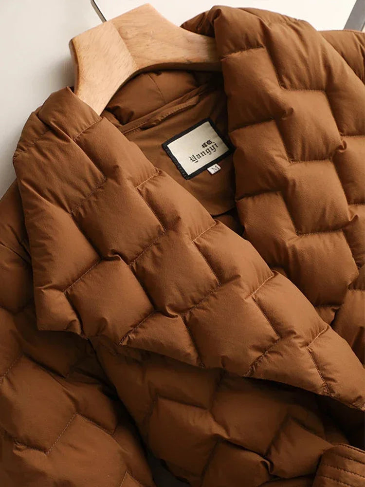 GR | Elegant down jacket with belt