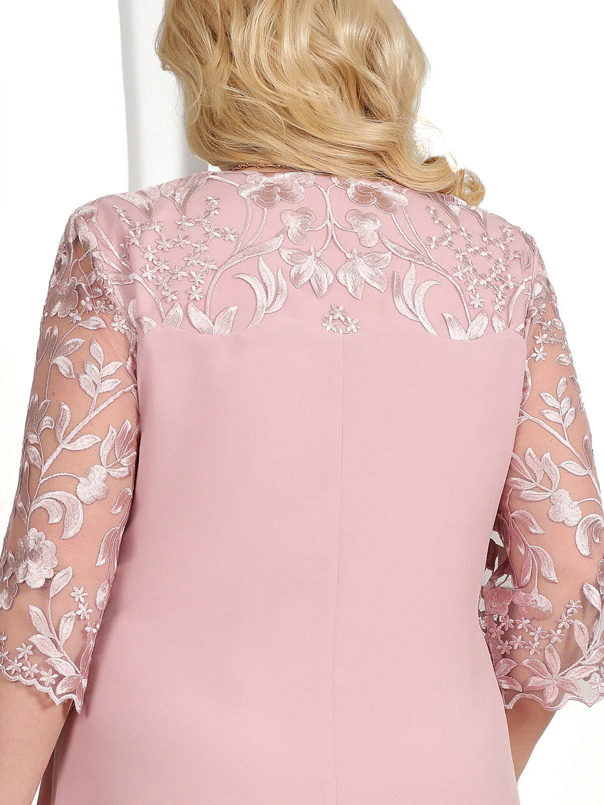 GR | Plus Size Banquet Dress with Embroidered Sleeves