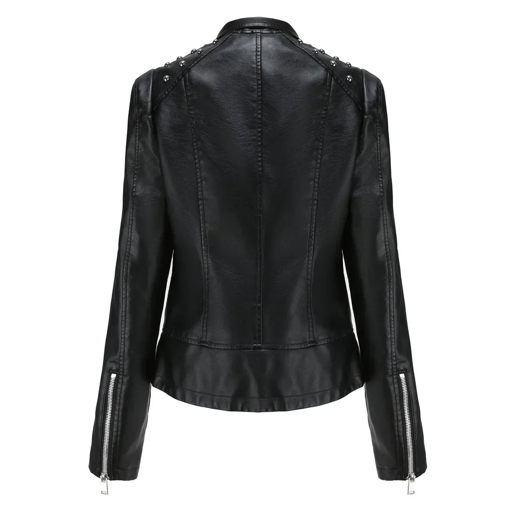 GR | Elegant leather jacket for women.