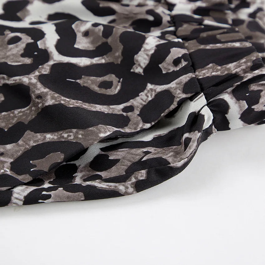 GR | Weite Hose mit Leopardenmuster