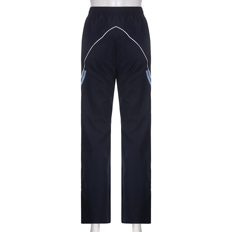 GR | Sporty training pants with stripes