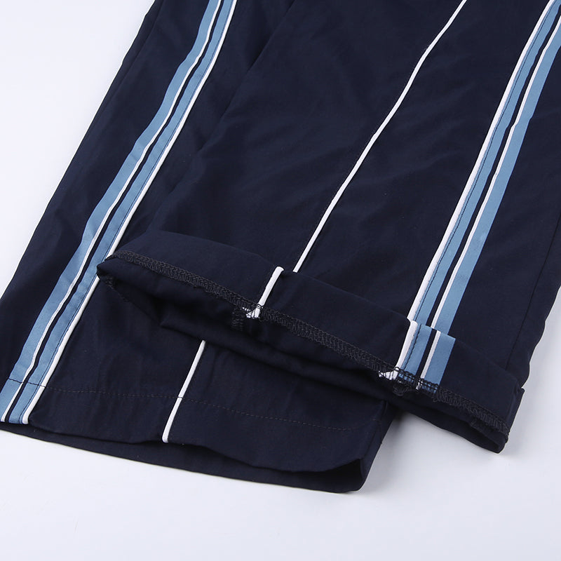 GR | Sporty training pants with stripes