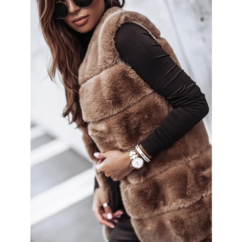 GR | Stylish Women's Cozy Faux Fur Vest 