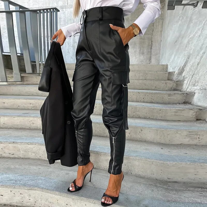 GR | Moderne vegane Lederhose mit