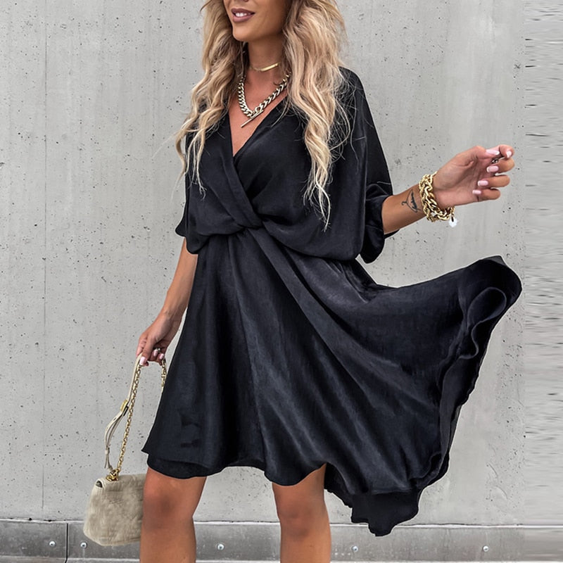 GR - Satin dress with V-neck and short sleeves